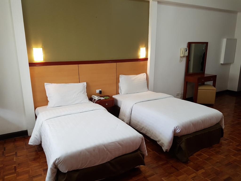 Bsa Tower Serviced Residences Makati City Zewnętrze zdjęcie
