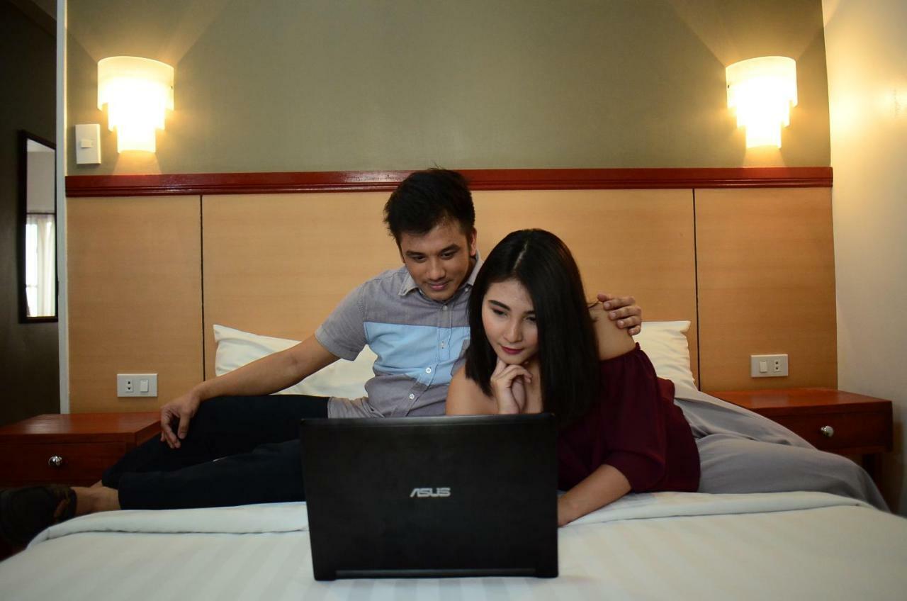 Bsa Tower Serviced Residences Makati City Zewnętrze zdjęcie